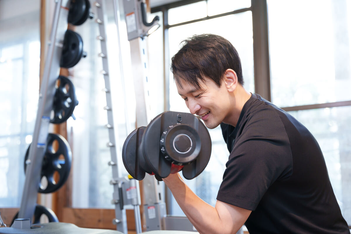 適度な筋トレを実施すれば育毛を促す効果が見込める